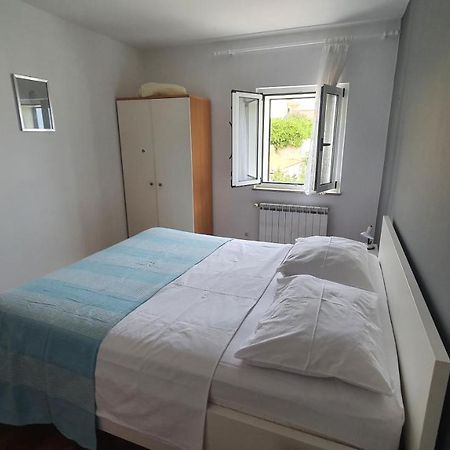 Apartment Fabijanic Pag Town Esterno foto