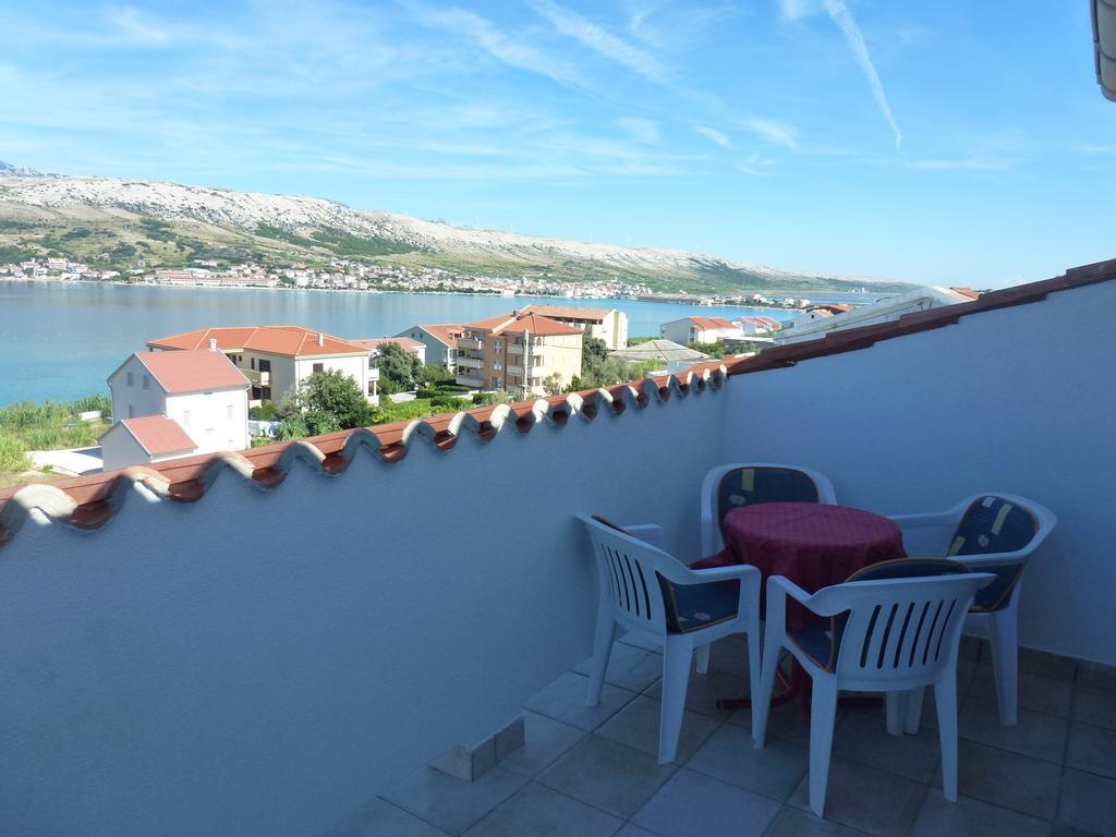 Apartment Fabijanic Pag Town Camera foto